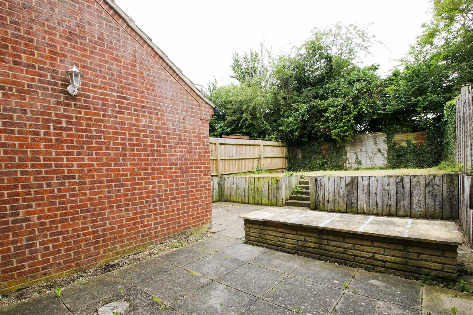 Vyne Crescent, Great Holm, Milton Keynes